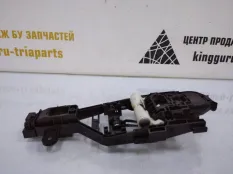 Кронштейн ручки двери Volvo S90 2 D4 Дорестайлинг 2020 31378253 PS 2.0 ДИЗЕЛЬ D4204T14, передний правый
