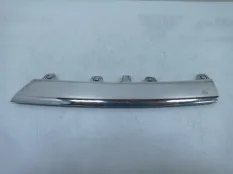 Молдинг решетки радиатора Volkswagen Golf 2003-2009 1K5853651 5 1K1