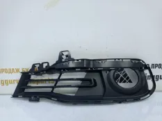 Решетка противотуманной фары BMW 3 2015-2020 51117396877 F30 РЕСТАЙЛИНГ, передняя левая