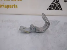 Петля крышки багажника Skoda Octavia 2013-2017 5E0827301A A7 5E3 ДО РЕСТАЙЛИНГ, левая