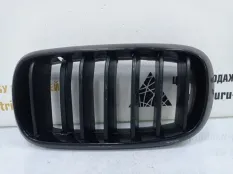 Решетка радиатора BMW X5 2013-2018 51137316057 F15, левая