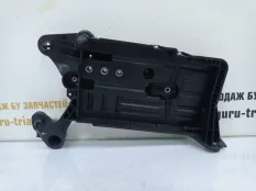 Подставка под аккумулятор Skoda Octavia 2013-2017 5Q0915331K A7 5E3 ДО РЕСТАЙЛИНГ