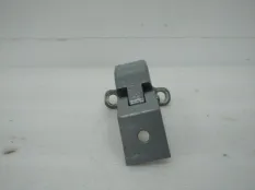 Петля крышки багажника Skoda Octavia 2013-2017 5E0827301 A7 5E3 ДО РЕСТАЙЛИНГ, левая