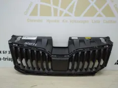 Решетка радиатора Skoda Octavia 2017-2020 5E0853653A A7 5E3 РЕСТАЙЛИНГ