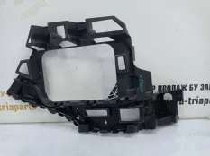 Кронштейн бампера Volkswagen Touareg 2010-2014 7P6807394 2 7P5 ДО РЕСТАЙЛИНГ, задний правый