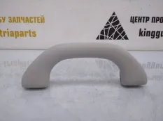 Ручка потолка Skoda Octavia 2013 561857607B A7 5E5 CHPA 1.4 МКПП, передняя