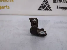 Петля двери нижняя Skoda Fabia 2014 5J0833402 2 5J2 РЕСТАЙЛИНГ CBZB 1.2, задняя правая