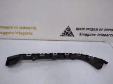 Кронштейн бампера Skoda Octavia 2013 5E5807394 A7 5E5 CHPA 1.4 МКПП, задний правый