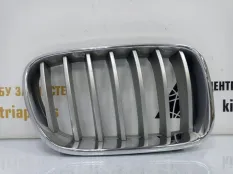 Решетка радиатора BMW X3 2010-2014 51117210726 F25, правая