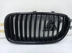 Решетка радиатора BMW 5 2009-2013 51137200727 F10 ДО РЕСТАЙЛИНГ, левая