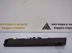 Дефлектор радиатора BMW X5 2013-2018 C18492102 F15, правый