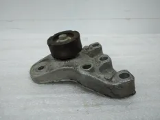 Кронштейн двигателя Skoda Fabia 2014 6R0199185B 2 5J2 РЕСТАЙЛИНГ CBZB 1.2, передний правый