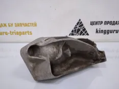 Кронштейн двигателя BMW X5 2019-2023 22116884475 G05, передний левый