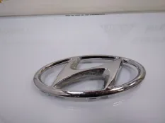 Эмблема Hyundai Solaris 2020-2022 86300H5500 2 HCR РЕСТАЙЛИНГ, передняя