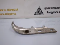 Кронштейн радиатора BMW 7 2015-2018 7357222 G11 ДО РЕСТАЙЛИНГ, правый