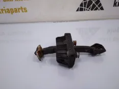 Ограничитель двери BMW 3 2007 7176807 E90 ДО РЕСТАЙЛИНГ 2.0 N46B20B, передний левый