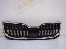 Решетка радиатора Skoda Octavia 2017-2020 5E0853653C A7 5E3 РЕСТАЙЛИНГ