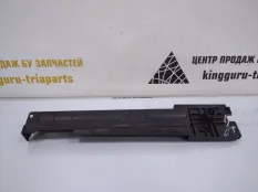 Кронштейн радиатора BMW 3 2015-2020 17117600537 F30 РЕСТАЙЛИНГ, правый