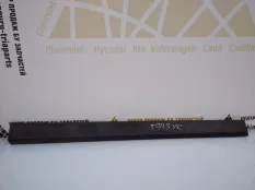 Молдинг двери BMW X1 2015-2019 51137352091 F48, передний левый