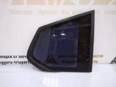 Стекло кузовное BMW X3 2010-2014 51377205624 F25, заднее правое