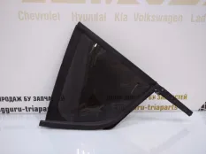 Форточка двери Skoda Octavia 2013-2017 5E5845214 A7 5E3 ДО РЕСТАЙЛИНГ, задняя правая