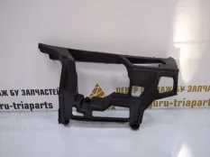 Кронштейн бампера Volkswagen Golf 2008-2012 95180718 6 5K1, передний правый