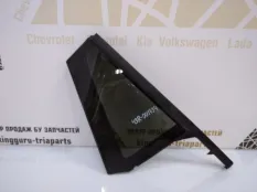 Форточка двери BMW X1 2015-2019 51377405604 F48, задняя правая