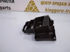 Кронштейн бампера нижний Volkswagen Golf 2008-2012 95189611 6 5K1, задний левый