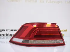 Фонарь внешний Volkswagen Passat 2014-2020 3G5945095C B8 3G1 ДО РЕСТАЙЛИНГ, левый
