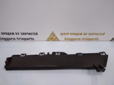 Дефлектор радиатора BMW X5 2013-2018 51747343798 F15, правый