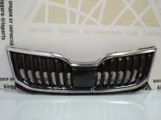 Решетка радиатора Skoda Octavia 2017-2020 5E0853653C A7 5E3 РЕСТАЙЛИНГ