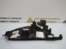 Дефлектор радиатора Jeep Grand Cherokee 2013-2017 68223548AA 4 WK2 РЕСТАЙЛИНГ 1, левый