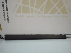 Молдинг двери BMW X1 2015-2019 51137352091 F48, передний левый