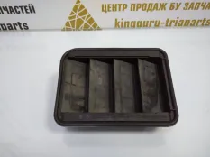 Решетка вентиляционная BMW 1 2015-2017 64229201647 F20 РЕСТАЙЛИНГ