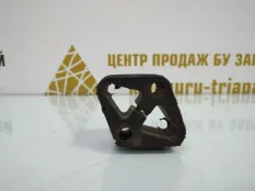 Крепление глушителя BMW 3 2011 18207589931 E90 РЕСТАЙЛИНГ 1.8 N47N20