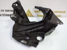 Кронштейн крыла BMW X5 2013-2018 51657294543 F15, передний левый