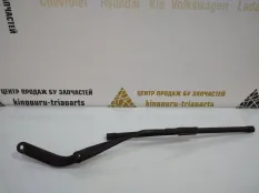 Поводок стеклоочистителя MINI COUNTRYMAN 2012 61619806443 R60 N16B16A, правый