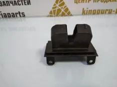 Накладка замка багажника Skoda Rapid 2012-2017 5JA827520 1 NH3 ДО РЕСТАЙЛИНГ