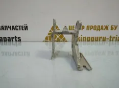 Кронштейн усилителя бампера BMW 3 2017 51647245796 F30 РЕСТАЙЛИНГ B48B20, передний правый