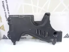 Защита днища бака BMW M5 2017-2020 51758060095 F90 ДО РЕСТАЙЛИНГ, левая