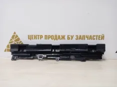 Кронштейн порога BMW 3 2017 51777256915 F30 РЕСТАЙЛИНГ B48B20, левый