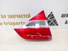 Фонарь внутренний Skoda Superb 2013-2015 3T5945093A 2 3T4 РЕСТАЙЛИНГ, левый