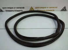 Уплотнитель двери BMW 3 2017 51727303967 F30 РЕСТАЙЛИНГ B48B20, задний