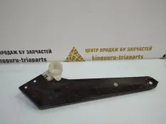 Кронштейн фары Volkswagen Golf 2012-2017 5K0806930B 7 5G1 ДО РЕСТАЙЛИНГ, правый