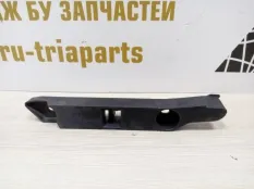 Кронштейн бампера Ford Focus 2004-2008 3001814600 2 DA_, передний правый