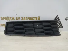 Решетка бампера Skoda Rapid 2020-2022 60U807682A 2 NK6, передняя правая