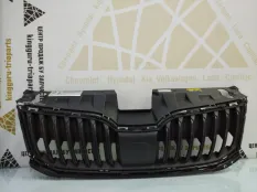 Решетка радиатора Skoda Octavia 2017-2020 5E0853653A A7 5E3 РЕСТАЙЛИНГ