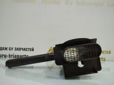 Воздухозаборник Renault Duster 2020-2022 960150068R 2 HJD
