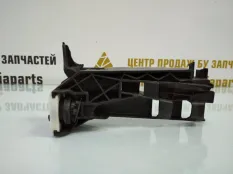 Кронштейн жалюзей воздуховода BMW X5 2019-2023 K11596 G05