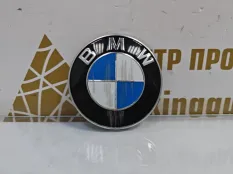 Эмблема BMW X2 2018-2021 51147463692 F39, передняя